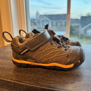 KEEN Kids Brown and Orange Sneakers